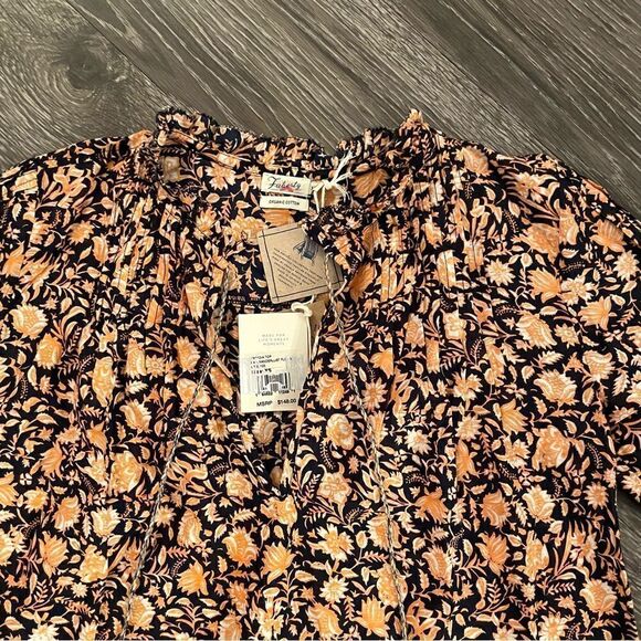 Faherty Arcadia Top  - Picture 3 of 7